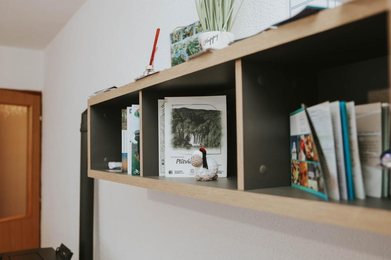 I&T Apartman Gospic Luaran gambar