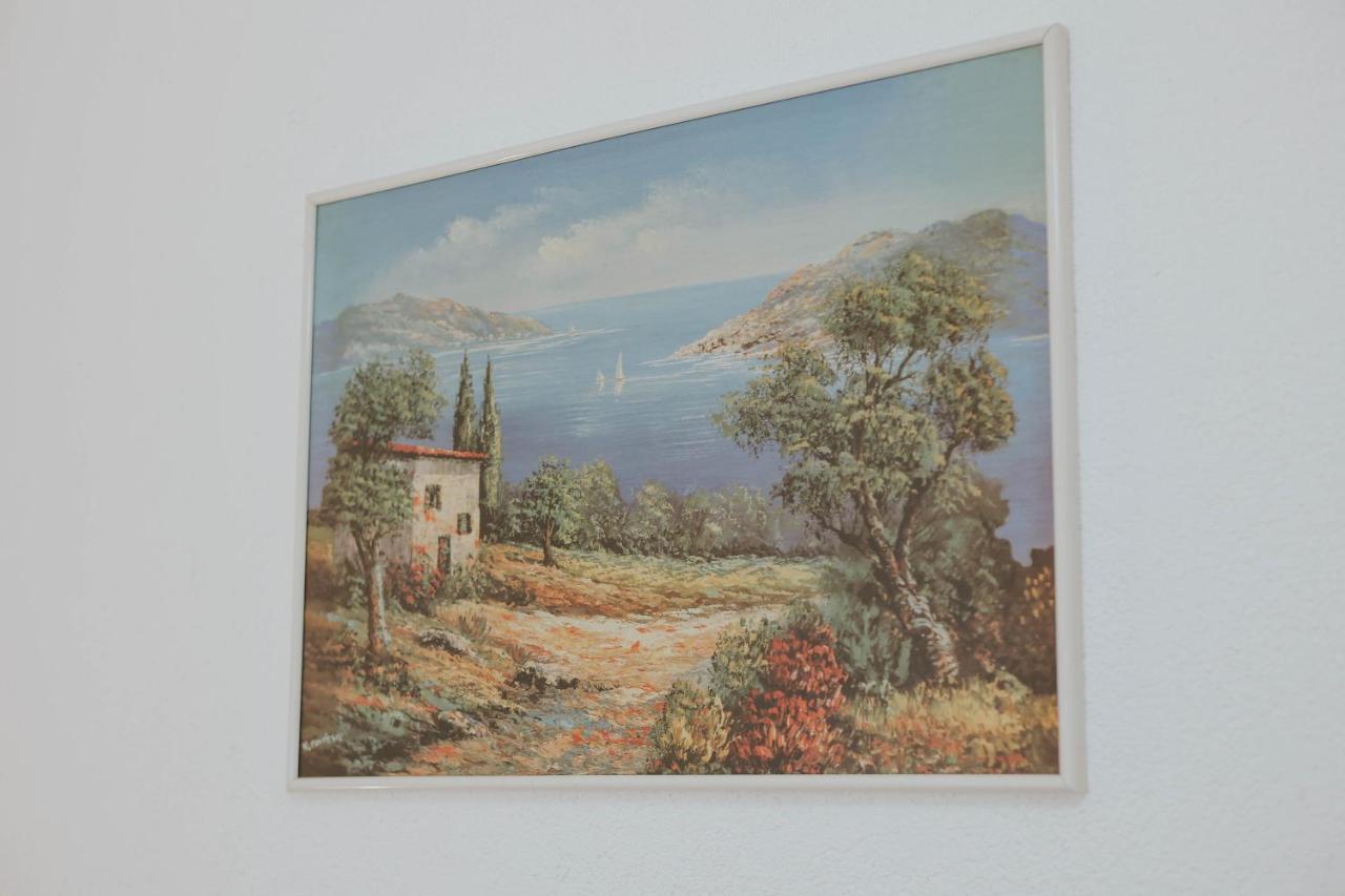 I&T Apartman Gospic Luaran gambar